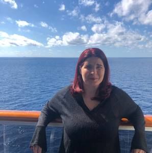 Meet your Posher, Cari